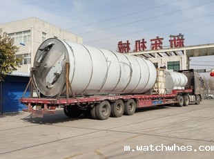 我公司3台40吨大型立式储奶罐发往甘肃