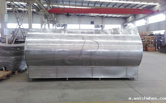 河南漯河客户订购的8吨牛奶保鲜<a href=/ target=_blank class=infotextkey>制冷罐</a>发货