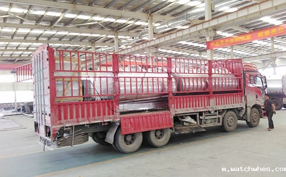 河南漯河客户订购的8吨牛奶保鲜<a href=/ target=_blank class=infotextkey>制冷罐</a>发货