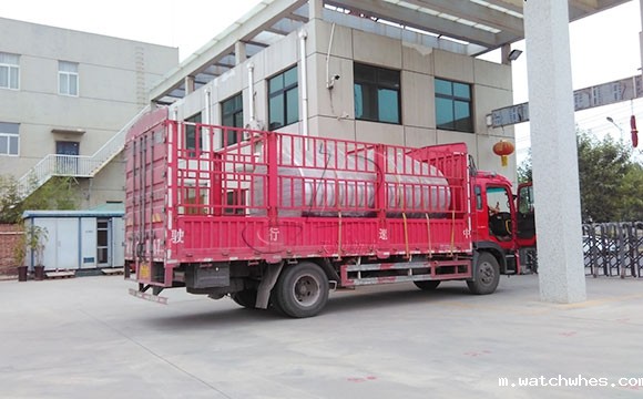 甘肃10吨牛奶保鲜<a href=/ target=_blank class=infotextkey><a href=/ target=_blank class=infotextkey>制冷罐</a></a>发货现场