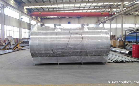 甘肃10吨牛奶保鲜<a href=/ target=_blank class=infotextkey><a href=/ target=_blank class=infotextkey>制冷罐</a></a>发货现场
