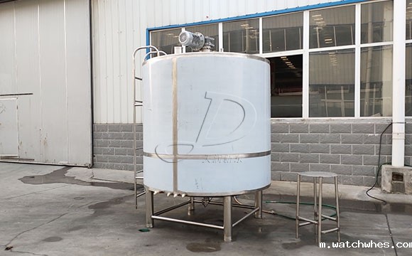天津客户订购的3吨立式酸奶<a href=/ target=_blank class=infotextkey>制冷罐</a>按时发货