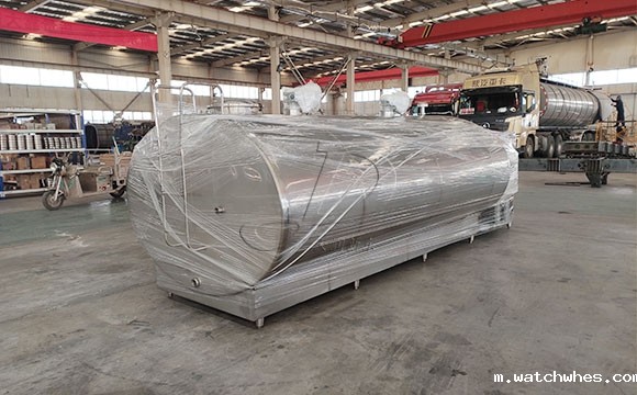 安阳客户订购的5吨卧式鲜奶<a href=/ target=_blank class=infotextkey>制冷罐</a>下午发货