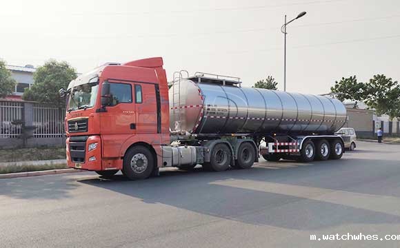鲜奶半挂运输车