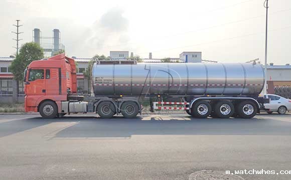 鲜奶半挂运输车