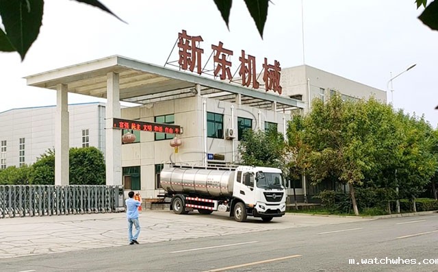 新疆10吨鲜奶一体罐运输车提供送车服务