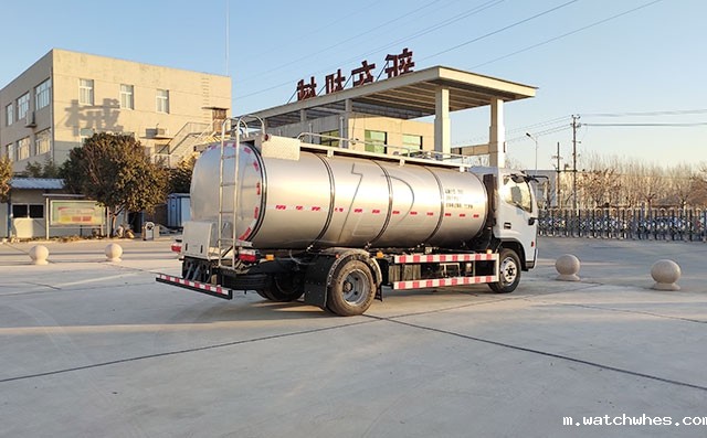 天润watchwhes7吨车罐一体驼奶运输车准备发往新疆