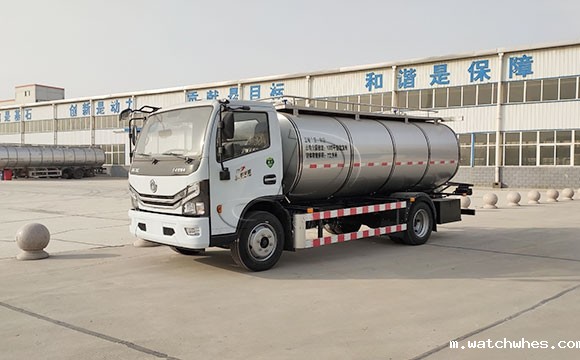 <a href=/ target=_blank class=infotextkey>奶罐车</a>