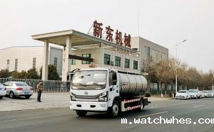 山西蔡总订购的10吨奶罐车今日顺利提车