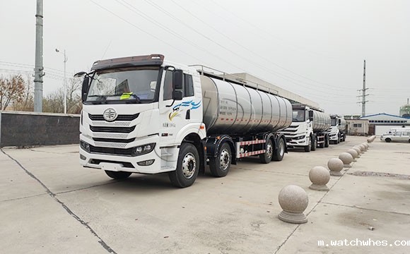 鲜奶运输车