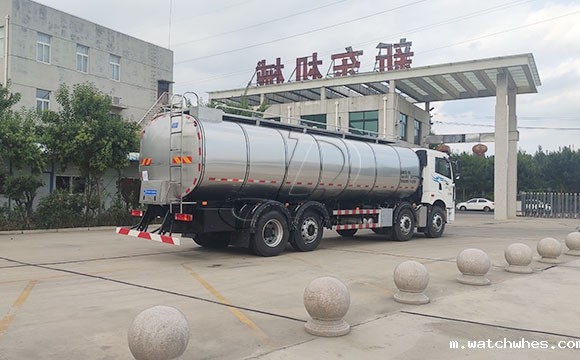 解放前四后六<a href=/ target=_blank class=infotextkey>奶罐车</a>