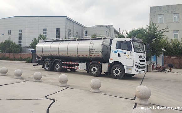 解放前四后六<a href=/ target=_blank class=infotextkey>奶罐车</a>