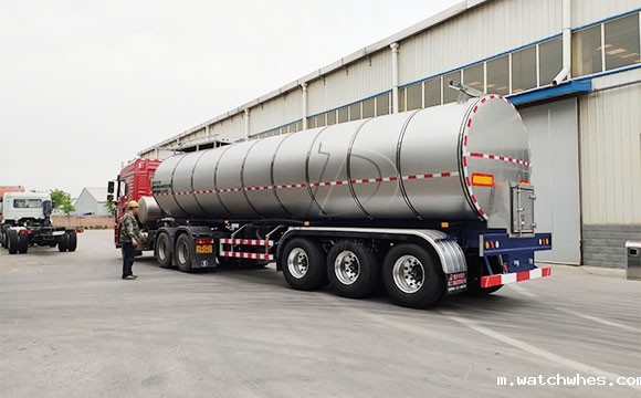 三轴半挂鲜奶罐车