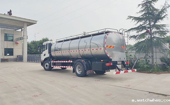 国六鲜奶运输罐车