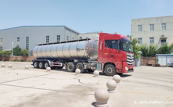 鲜奶冷藏保温运输车