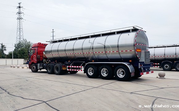 大型拖挂鲜牛奶罐车