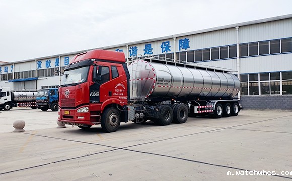 大型拖挂鲜牛奶罐车