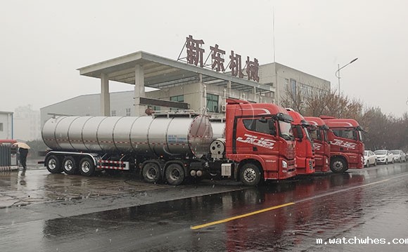 35吨鲜奶半挂运输车