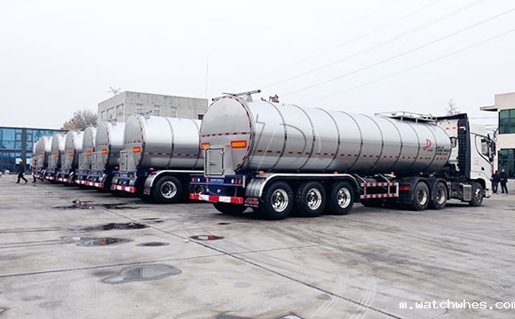 鲜奶运输半挂车