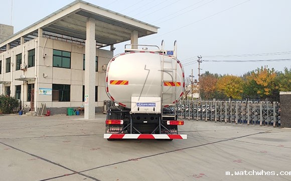 前四后六奶罐车