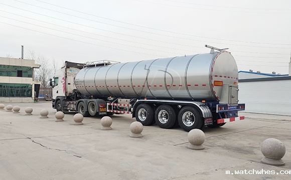 鲜奶运输罐车