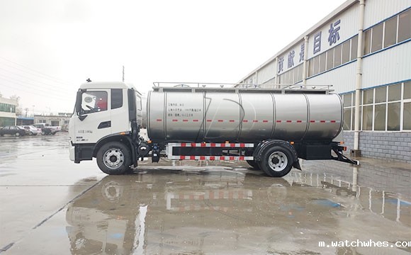 鲜奶运输车