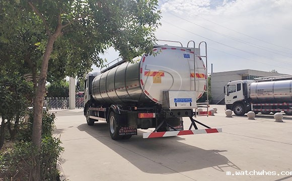 东风天锦国六奶罐车