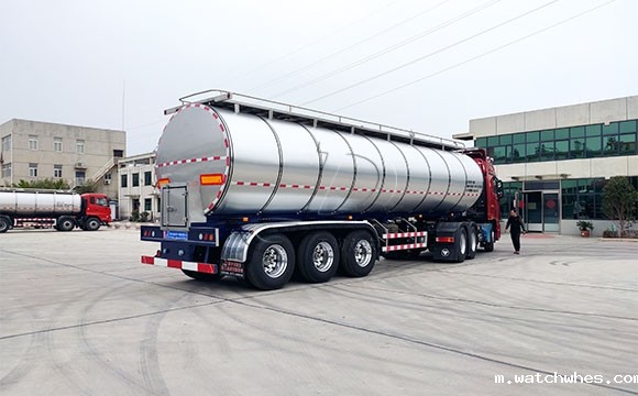 鲜奶运输槽罐车