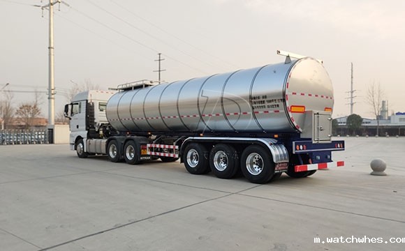 半挂运奶罐车