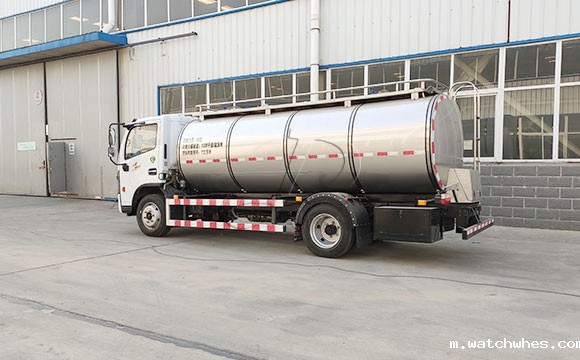 小型鲜奶运输车