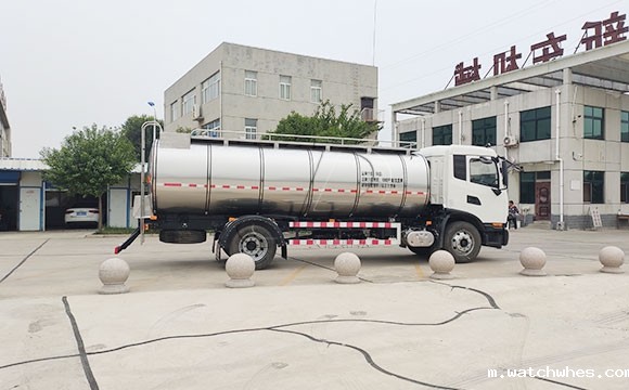 牛奶一体罐运输车