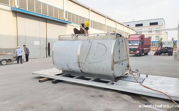 5吨鲜奶保温运输罐