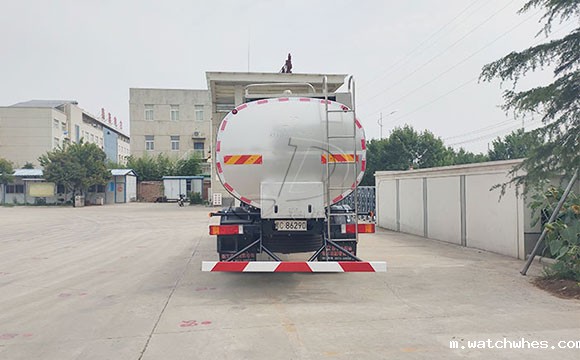 国六牛奶冷罐车