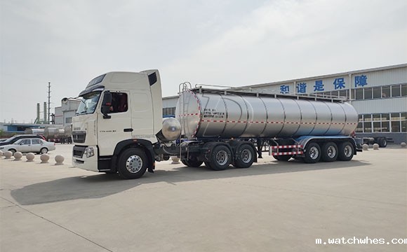 大型运输鲜奶罐车