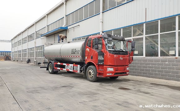 10吨鲜奶运输车