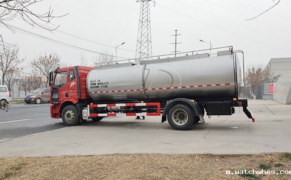 10吨鲜奶运输车
