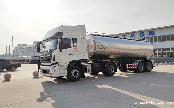 半挂牛奶运输专用车