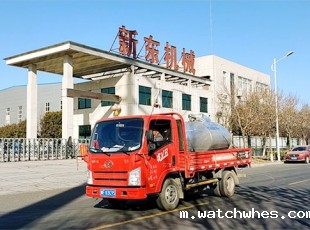 河南濮阳老客户订购的1吨牛奶制冷罐发货