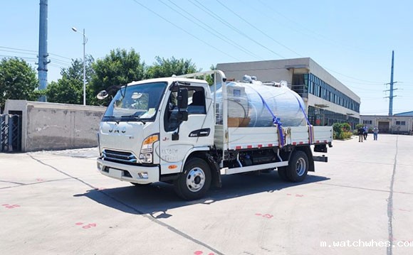 鲜奶<a href=/ target=_blank class=infotextkey>制冷罐</a>