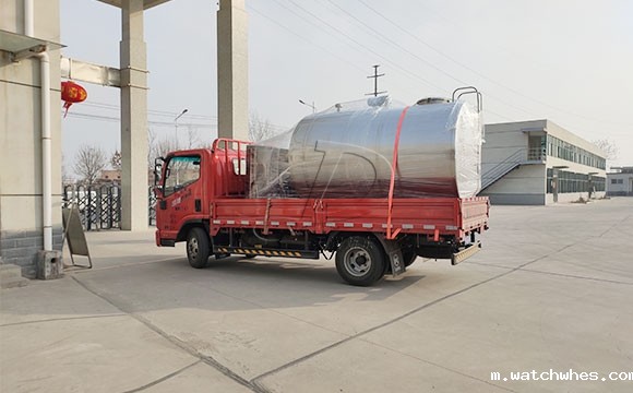 直冷式牛奶储存罐